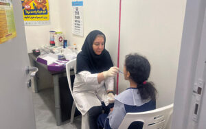 معاینه پزشکی دانش آموزان ثنای ایران